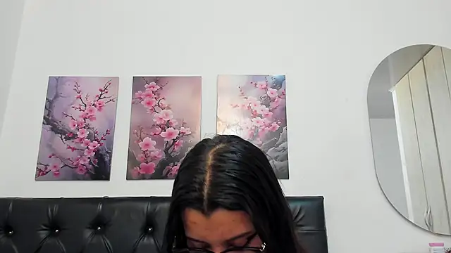 pinky_f00x Chat XXX in diretta