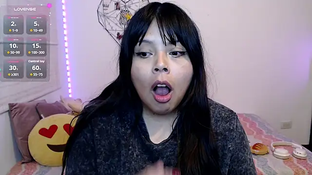 EllieMoonX 现场XXX聊天