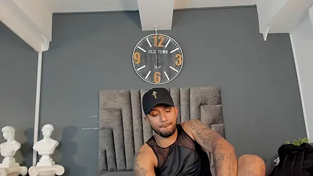 Robin_Rief live XXX chat