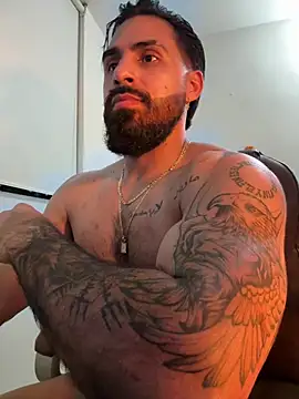 Czat XXX na żywo – Ryan_Black3