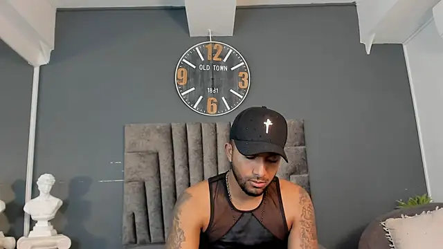 XXX chat uživo modela Robin_Rief