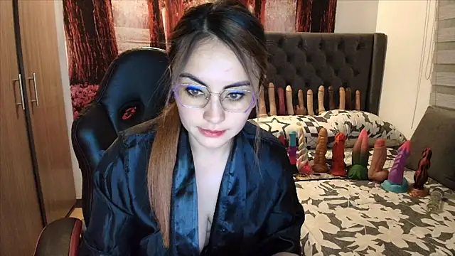 sofia23dirty 现场XXX聊天
