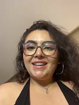 AlmaraRouge live XXX chat