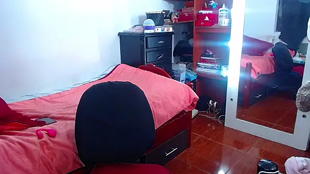 MariamGray1's Live XXX Chat