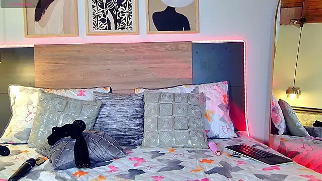 Chatroom XXX en direct de Madissononee