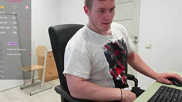 Czat XXX na żywo – Richard_Dullas