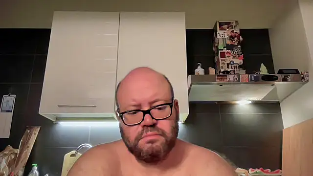 theitalianbear's Live XXX Chat