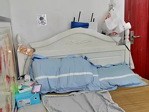 XXX chat uživo modela benly888