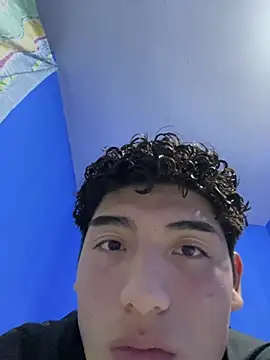 PierCummm 现场XXX聊天