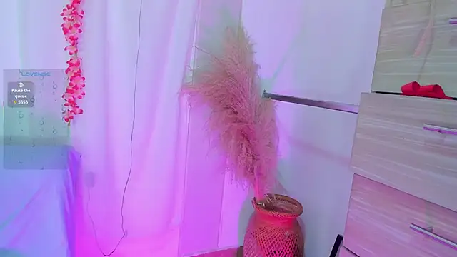 Chat XXX ao vivo de Miss_JulietaShadow