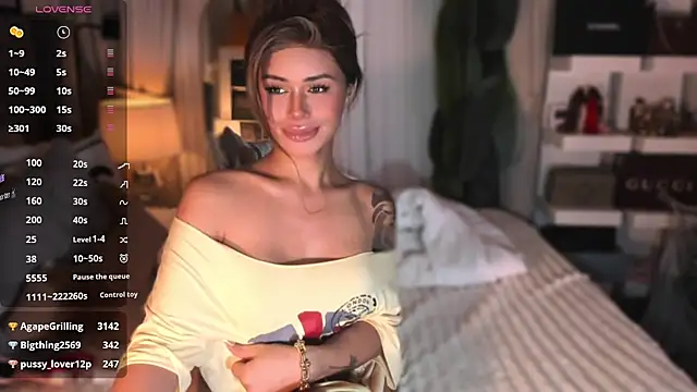 دردشة ParisianDoll الجنسية المباشرة