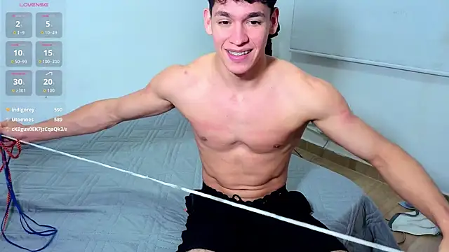 Онлайн чат XXX Luke_Muscle