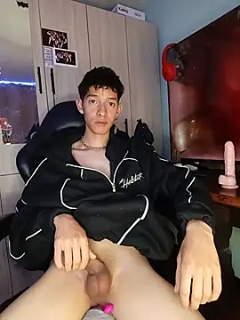 heyy_noah11 Chat XXX in diretta