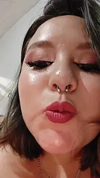 Chatroom XXX en direct de almitapro07