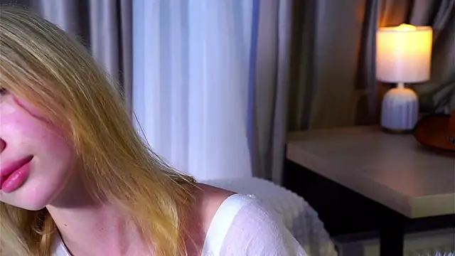 SunnivaCovil Live XXX-Chat