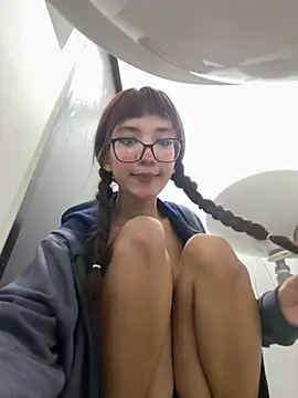 SweetBunnyGF Adlı Modelin Canlı XXX Sohbeti