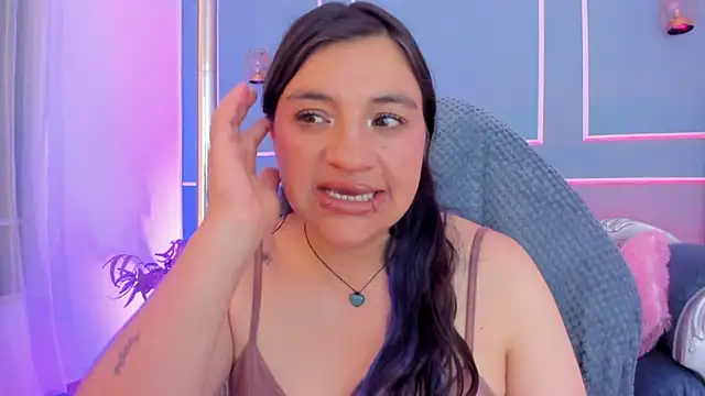 TaraTaylorr Live XXX-Chat