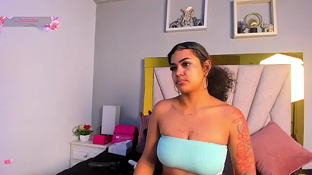 Chatroom XXX en direct de vahiolet_fuentes