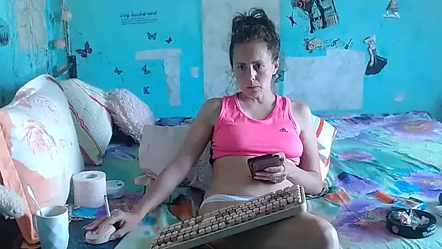 Chatroom XXX en direct de brighteyes77