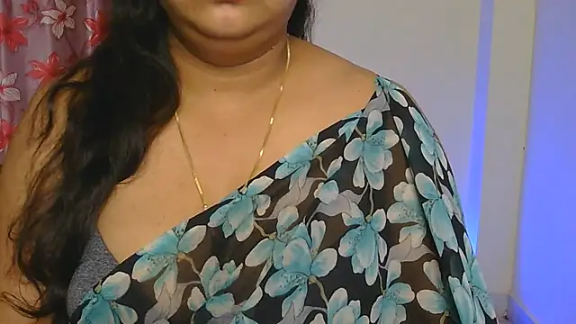 LouleyRani_ 现场XXX聊天