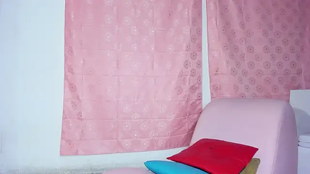 self_love46: απευθείας συνομιλία ΧΧΧ
