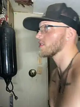 Онлайн чат XXX dilf_96