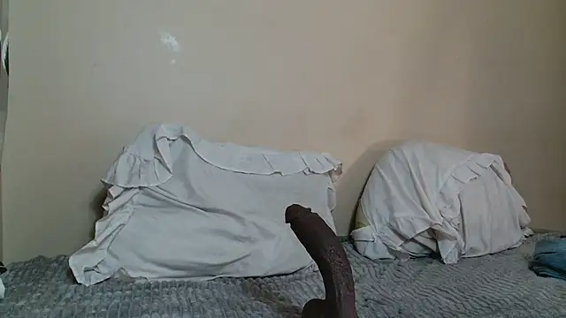 XXX chat uživo modela KinkyJXxX