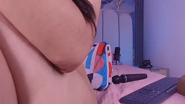 Chat +18 de abbyrouss_ ao vivo