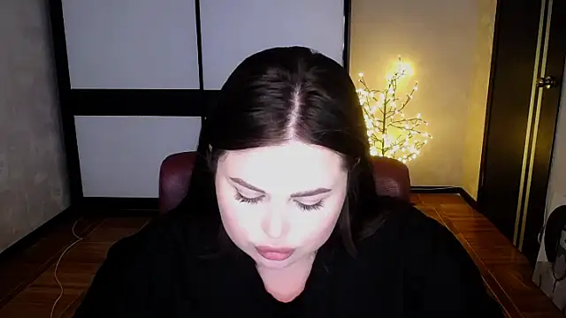 Emily_Mo: απευθείας συνομιλία ΧΧΧ