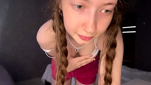 צ'אט XXX בשידור חי של Emily_Mur_