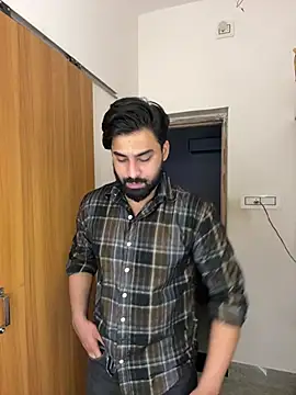 Royalboy_03 লাইভ XXX চ্যাট