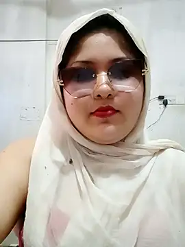 Nusrat-N Chat XXX in diretta