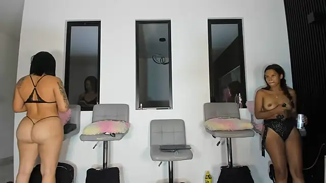 Chatroom XXX en direct de Nathaly_Foxx69
