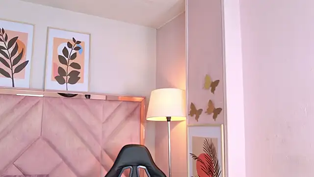 DemiJones_: απευθείας συνομιλία ΧΧΧ