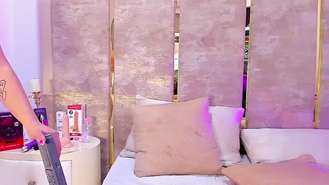 Chatroom XXX en direct de MaiaLopez
