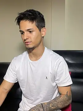 Chatroom XXX en direct de Aaronsexroom