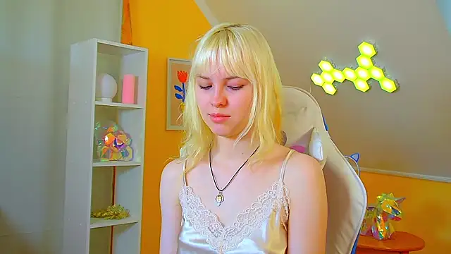 HannahHollis' Live XXX Chat