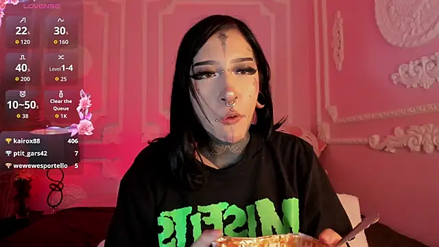Kat_VonDe Chat XXX in diretta