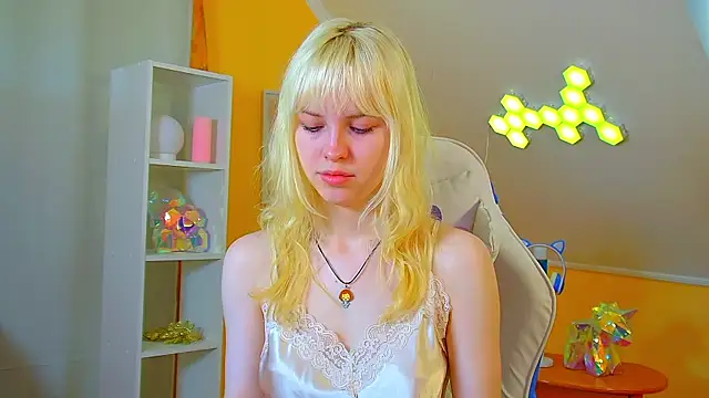 HannahHollis' Live XXX Chat