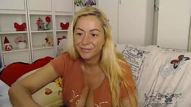 Chat XXX Live _karolynesyera_