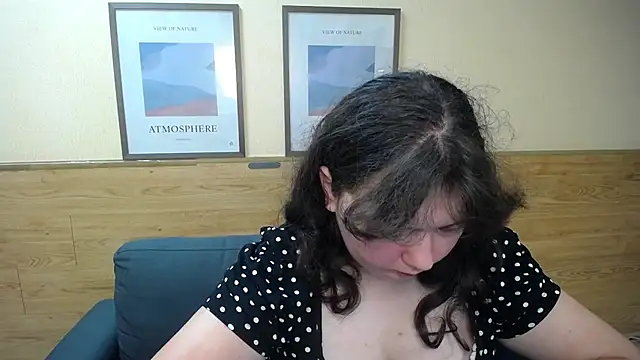 NeonilaLisova Chat XXX in diretta