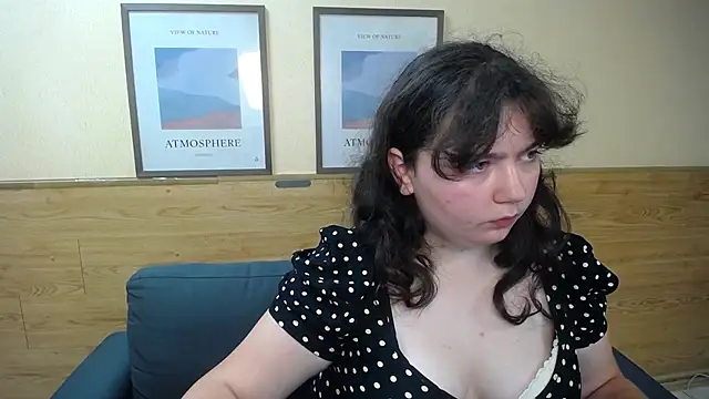 NeonilaLisova Chat XXX in diretta