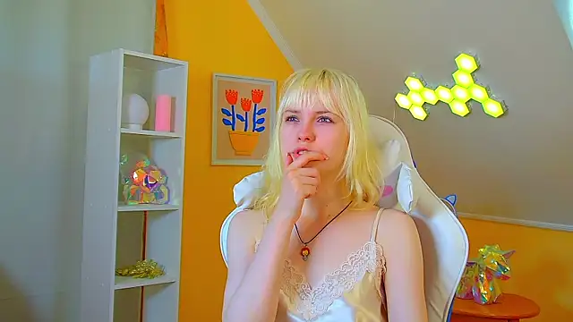 Živý XXX chat HannahHollis