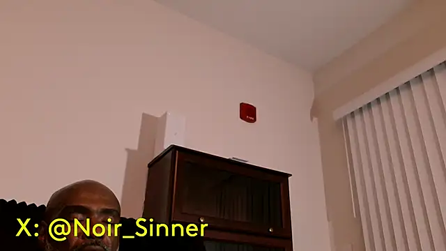 sinnernoir: онлайн-секс-чат