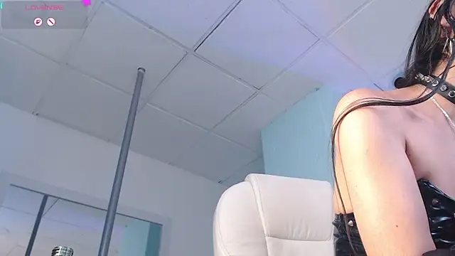 Emerald_gh Live XXX-chat