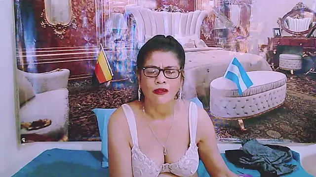 IndianAllure Live XXX-chat