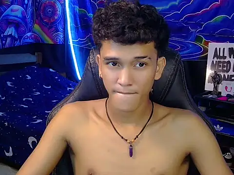 hugekenbigcock's Live XXX Chat