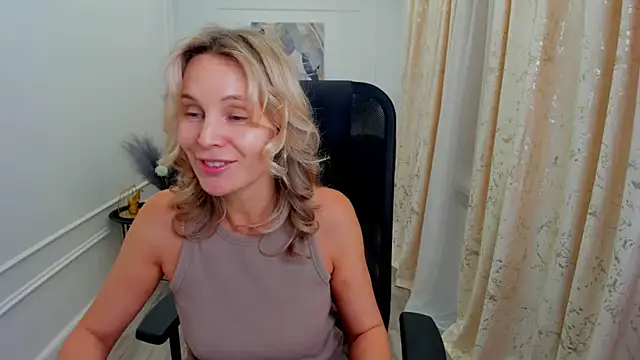 Sinty_Devis: онлайн-секс-чат