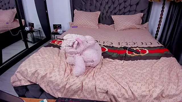 Živý XXX chat Nicol2Naya