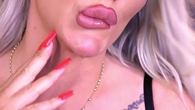 BlancheLuxe Live XXX-Chat
